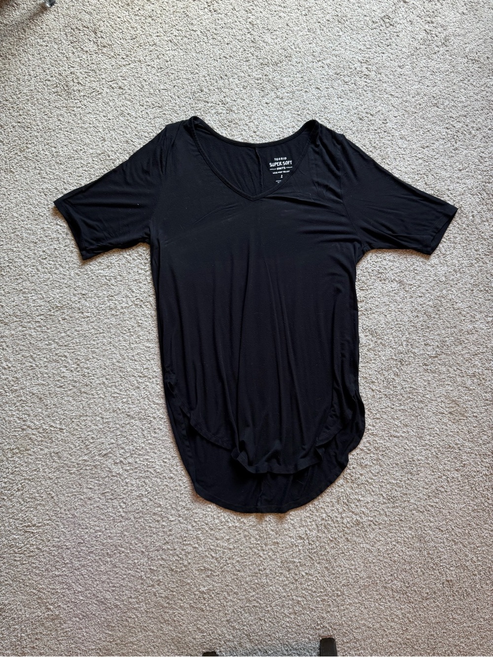 torrid Black V-Neck Short Sleeve Tunic Tee